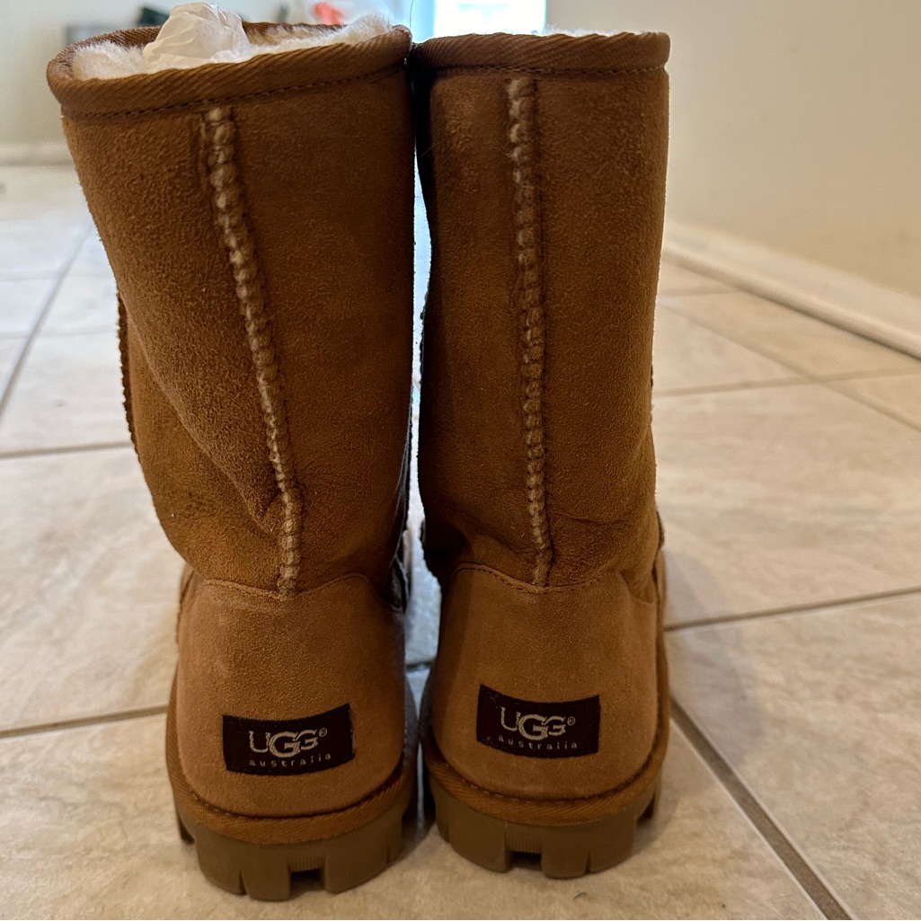 Medium Height Uggs